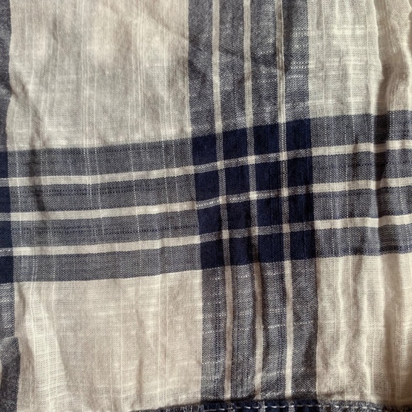 Abercrombie and Fitch blouse - Picture 3 of 3